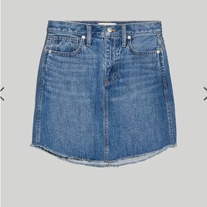 NWT Madewell Denim Dolphin Hem Mini Skirt